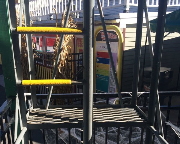 playset with safeguard anti slip ladder rung covers