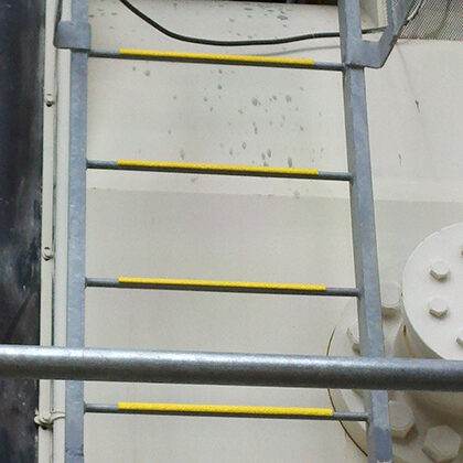 Safeguard Hi-Traction® anti-slip ladder rung covers stop slips that can lead to serious injury