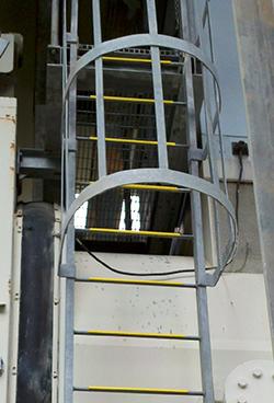 Yellow Rung covers on ladder